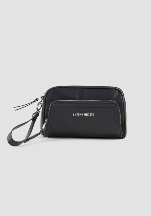 BOLSO POCHETTE CON BOLSILLO DE NAILON Y ECOPIEL - Bolsos | Antony Morato Online Shop