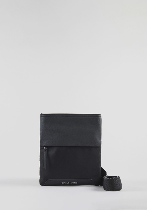 MESSENGER CON APLICACIÓN DE PIEL SINTÉTICA - Bolsos | Antony Morato Online Shop