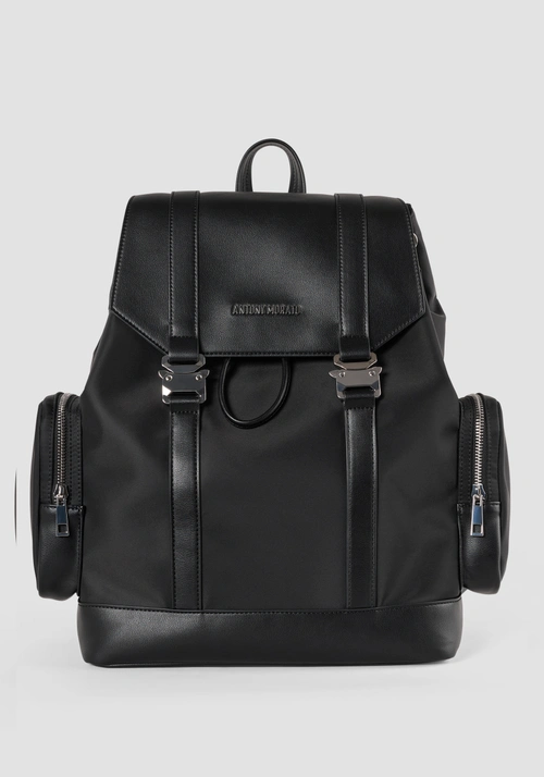 MOCHILA DE NYLON Y PIEL SINTÉTICA CON BOLSILLOS LATERALES - Bolsos | Antony Morato Online Shop