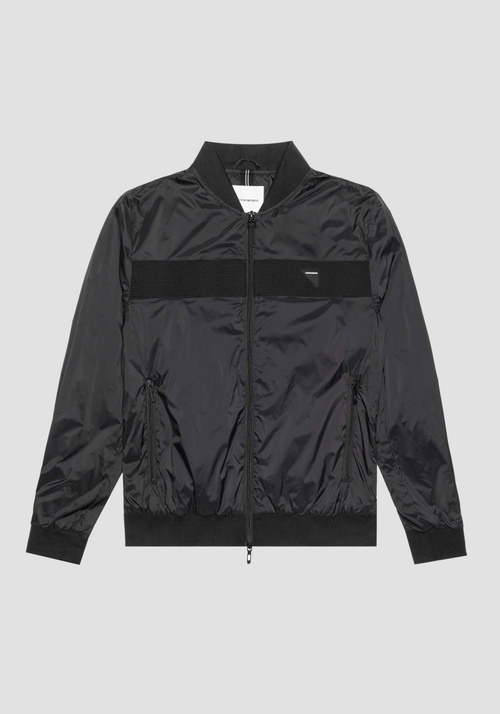 REGULAR FIT NYLON SHIOZE JACKET WITH LOGO PATCH - Men's Field Jackets and Coats | Antony Morato Online Shop