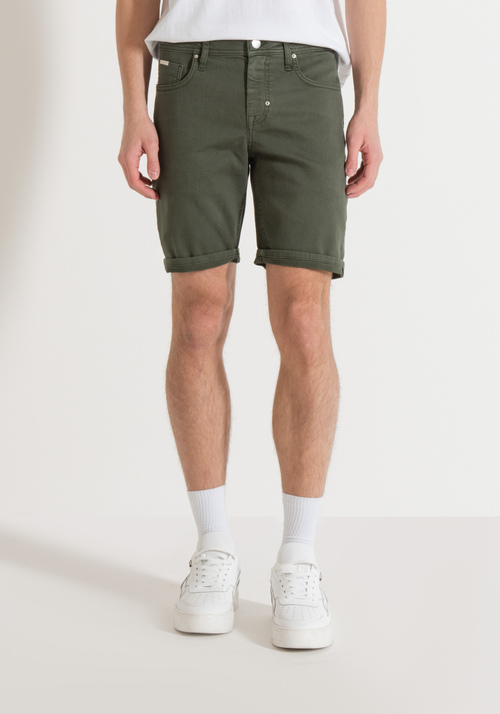 "OZZY" SKINNY FIT SHORTS IN COLOR POWER STRETCH DENIM - Men's Shorts | Antony Morato Online Shop