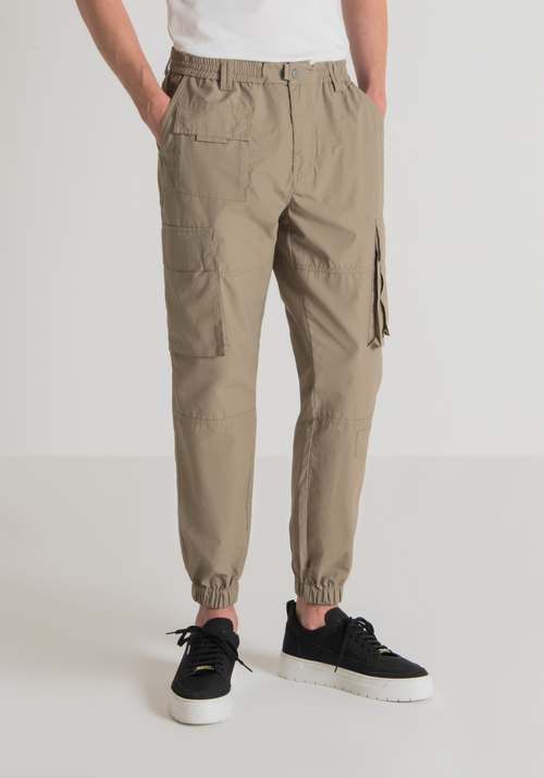 CARROT-FIT CARGO TROUSERS IN COTTON BLEND AND RIPSTOP - Men's Trousers | Antony Morato Online Shop