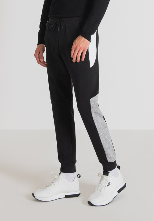 REGULAR FIT SWEATPANTS IN STRETCH COTTON BLEND WITH CONTRASTING SIDE BANDS - Men's Trousers | Antony Morato Online Shop