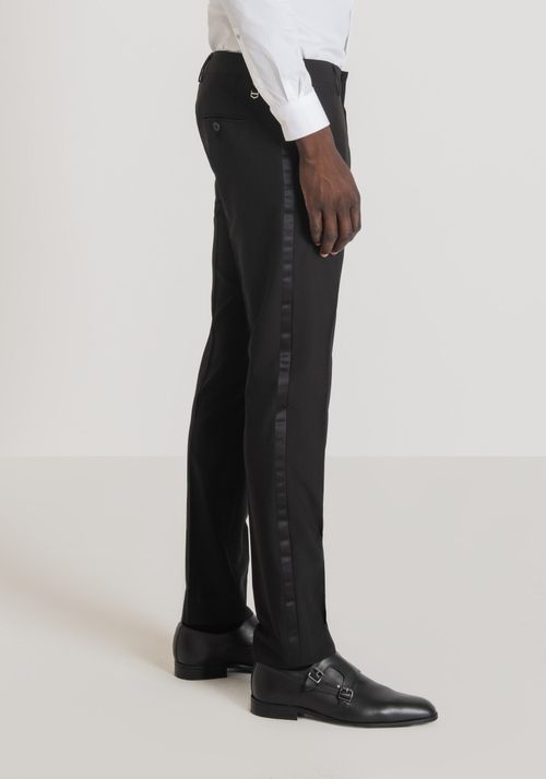 "NINA" SLIM FIT TROUSERS IN STRETCH VISCOSE BLEND WITH SATIN DETAILS - Men's Trousers | Antony Morato Online Shop