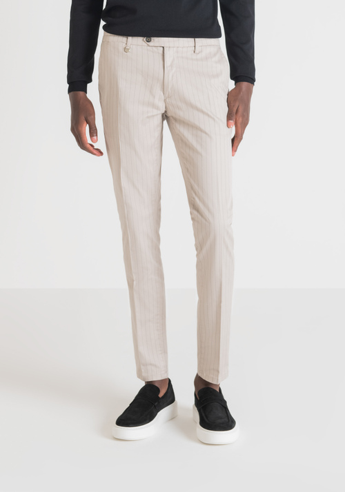 SKINNY-FIT “BRYAN” TROUSERS IN STRIPED COTTON AND LINEN - Clothing | Antony Morato Online Shop