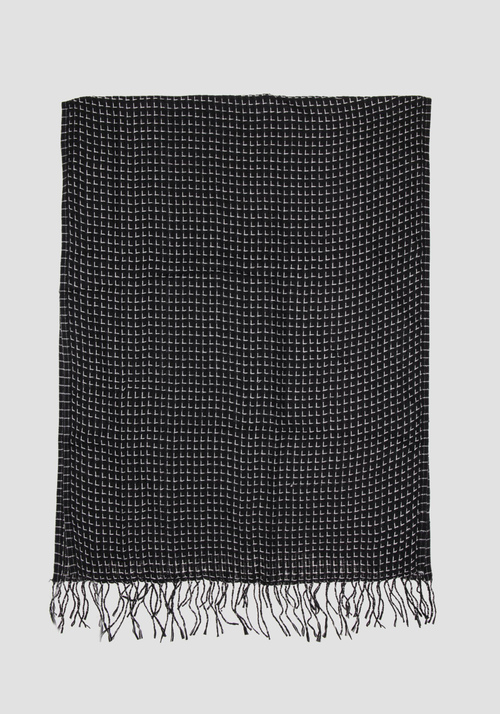 ALL-OVER MICRO-PATTERNED SCARF - LUNAR NEW YEAR - GIFT GUIDE | Antony Morato Online Shop
