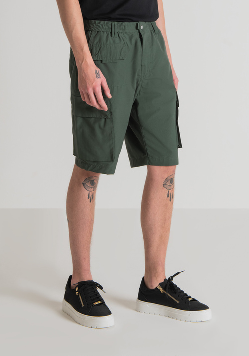 REGULAR-FIT CARGO SHORTS IN RIPSTOP COTTON BLEND - Men's Shorts | Antony Morato Online Shop