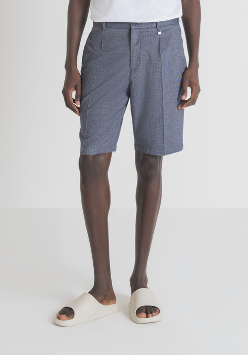 "GUSTAF" CARROT-FIT SHORTS IN YARN-DYED STRETCH COTTON - Men's Shorts | Antony Morato Online Shop