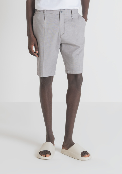 "GUSTAF" CARROT-FIT SHORTS IN YARN-DYED STRETCH COTTON - Shorts | Antony Morato Online Shop