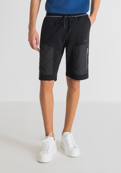 REGULAR FIT SWEATSHORTS IN SOFT COTTON BLEND WITH ZIPPED POCKETS - Men's Shorts | Antony Morato Online Shop