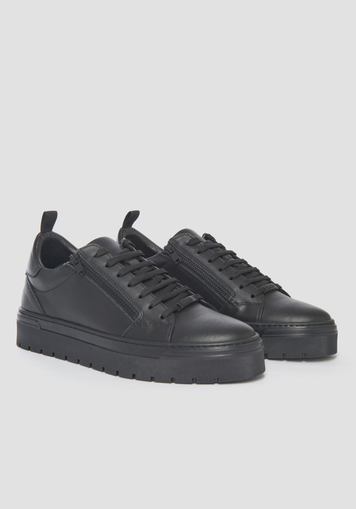 SNEAKERS « ZIPPER » EN CUIR AVEC ZIP LATÉRAL - Chaussures | Antony Morato Online Shop