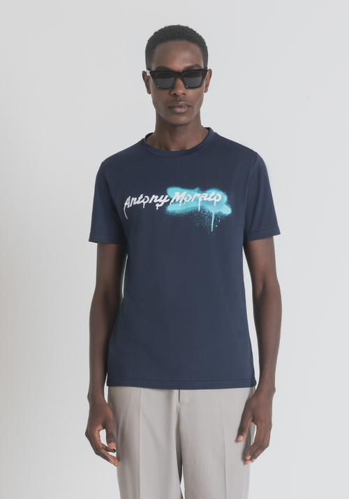 REGULAR-FIT T-SHIRT IN SOFT COTTON WITH SPRAY-EFFECT "MORATO" PRINT | Antony Morato Online Shop