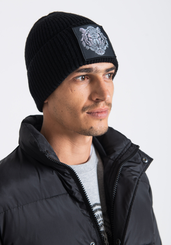 BEANIE IN WOOL BLEND WITH TIGER PRINT - Antony Morato Online Shop