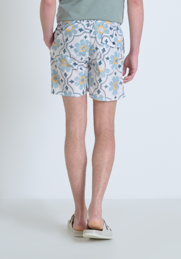 REGULAR FIT SWIMSUIT IN QUICK DRY PRINTED NYLON RUBBER PATCH - Antony Morato Online Shop