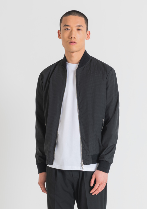 BLOUSON REGULAR FIT EN NYLON RIPSTOP AVEC PLAQUETTE LOGOTYPÉE - Antony Morato Online Shop