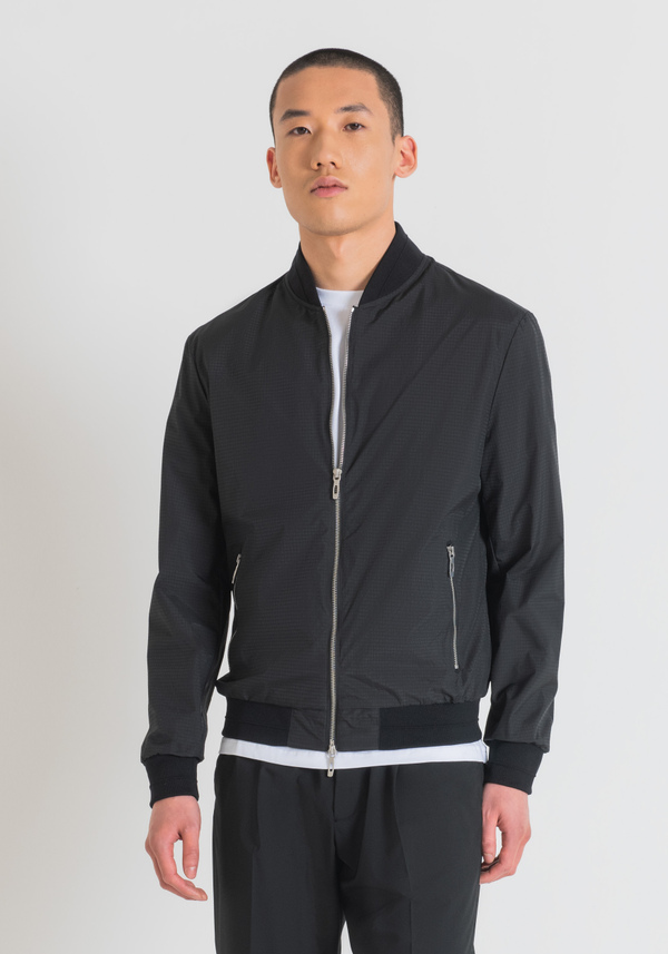 BLOUSON REGULAR FIT EN NYLON RIPSTOP AVEC PLAQUETTE LOGOTYPÉE - Antony Morato Online Shop
