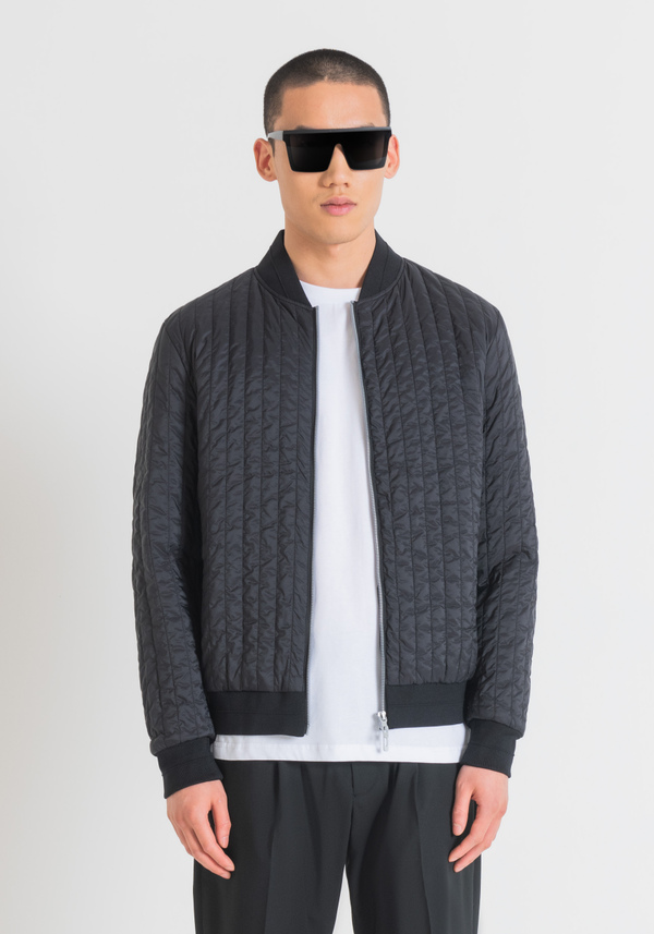 BLOUSON SLIM FIT EN NYLON SHIOZE AVEC REMBOURRAGE ÉCO-DURABLE LÉGER SORONA® DUPONT - Antony Morato Online Shop