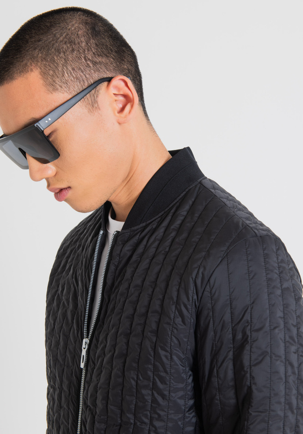 BLOUSON SLIM FIT EN NYLON SHIOZE AVEC REMBOURRAGE ÉCO-DURABLE LÉGER SORONA® DUPONT - Antony Morato Online Shop