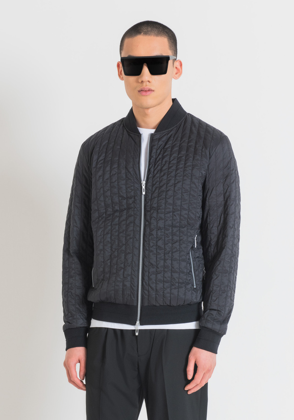 BLOUSON SLIM FIT EN NYLON SHIOZE AVEC REMBOURRAGE ÉCO-DURABLE LÉGER SORONA® DUPONT - Antony Morato Online Shop