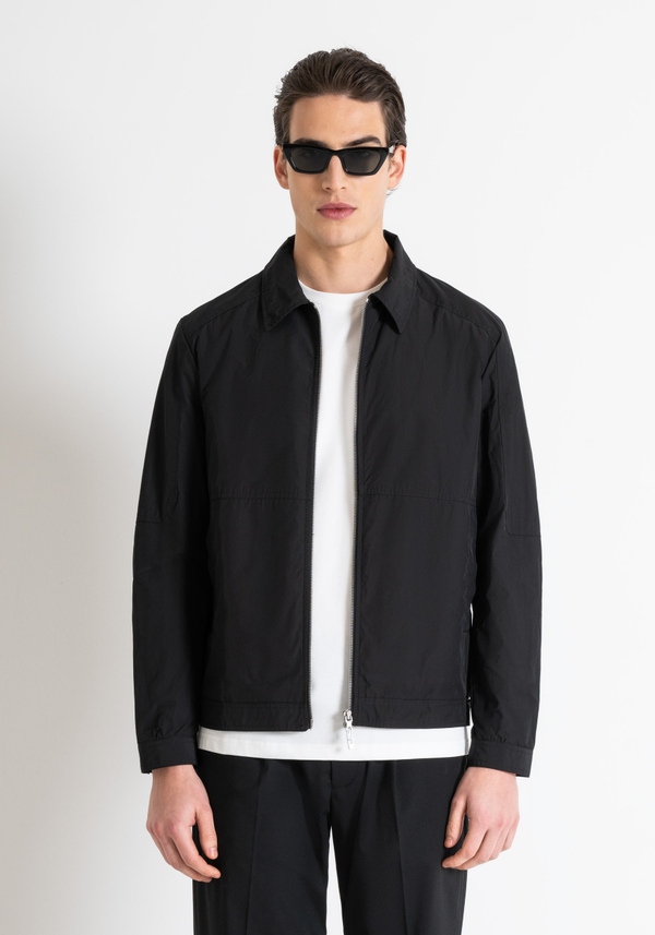 BLOUSON REGULAR FIT EN SERGÉ TECHNIQUE AVEC PLAQUETTE LOGOTYPÉE - Antony Morato Online Shop