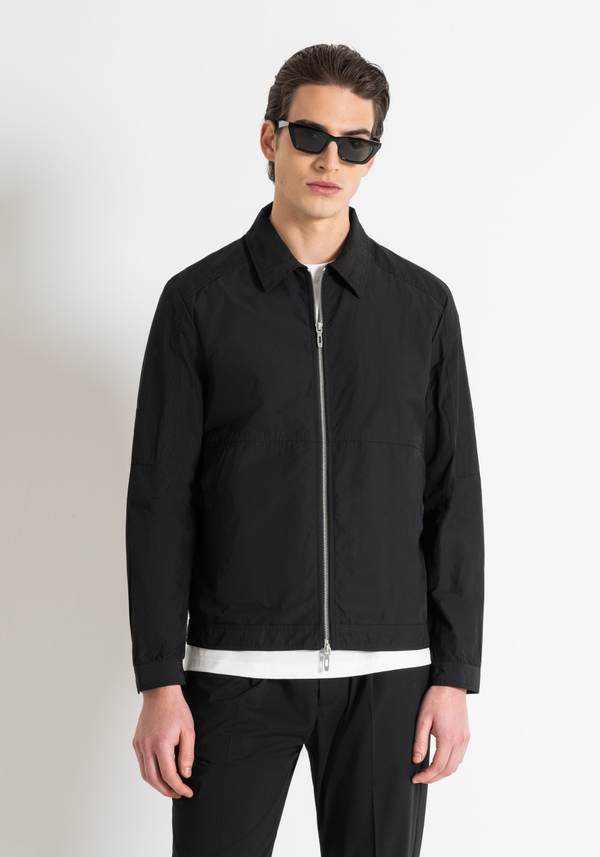 BLOUSON REGULAR FIT EN SERGÉ TECHNIQUE AVEC PLAQUETTE LOGOTYPÉE - Antony Morato Online Shop