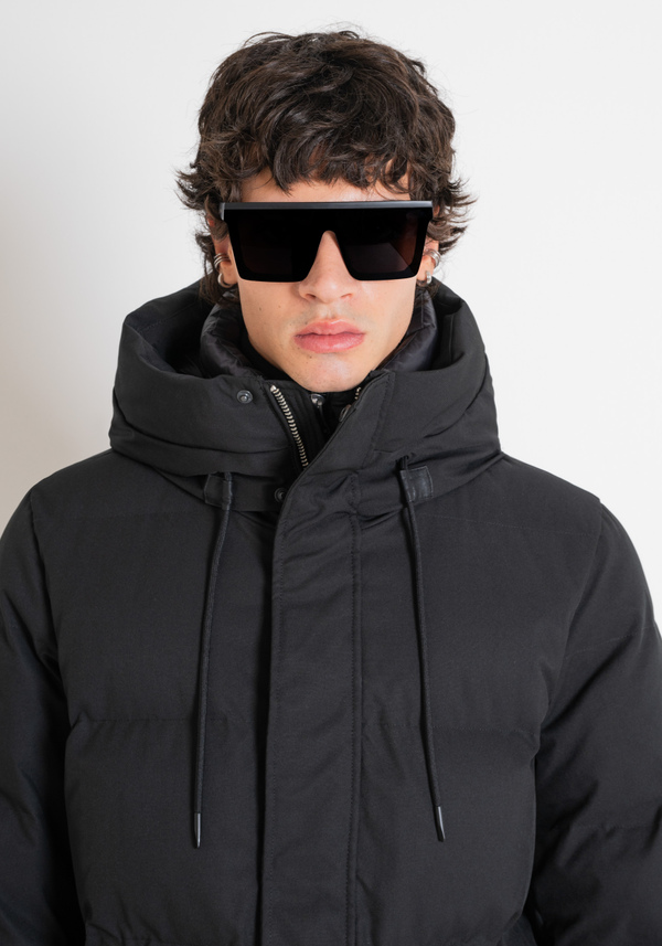 LANGE DAUNENJACKE REGULAR FIT AUS FUNKTIONSGEWEBE UND SYNTHETISCHER FÜLLUNG - Antony Morato Online Shop
