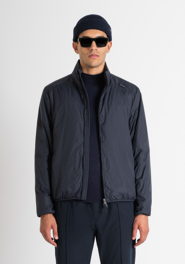 GIUBBOTTO REGULAR FIT IN NYLON LEGGERO CON IMBOTTITURA SINTETICA DUPONT SORONA - Antony Morato Online Shop