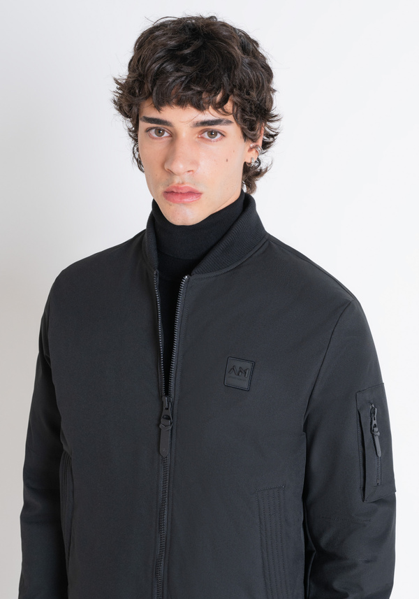 BOMBER NOIR COUPE REGULAR AVEC REMBOURRAGE SYNTHÉTIQUE DUPONT SORONA - Antony Morato Online Shop
