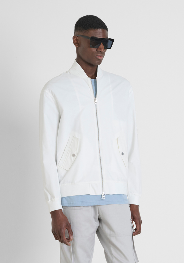 JACKE REGULAR FIT EINFARBIG AUS RIPSTOP-GEWEBE - Antony Morato Online Shop