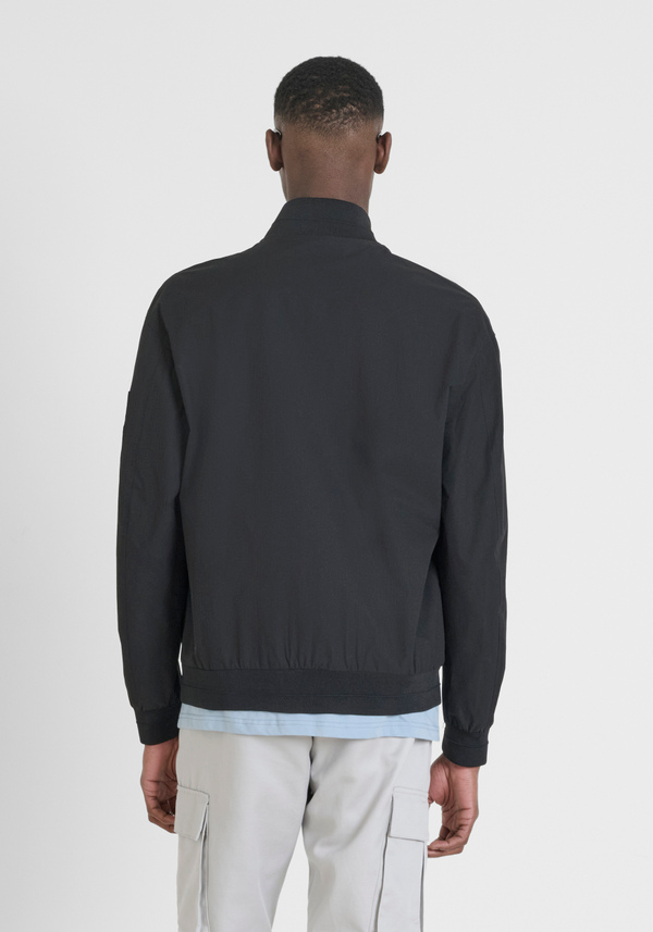 GIUBBOTTO REGULAR FIT IN TESSUTO RIBSTOP CON LOGO IN METALLO - Antony Morato Online Shop