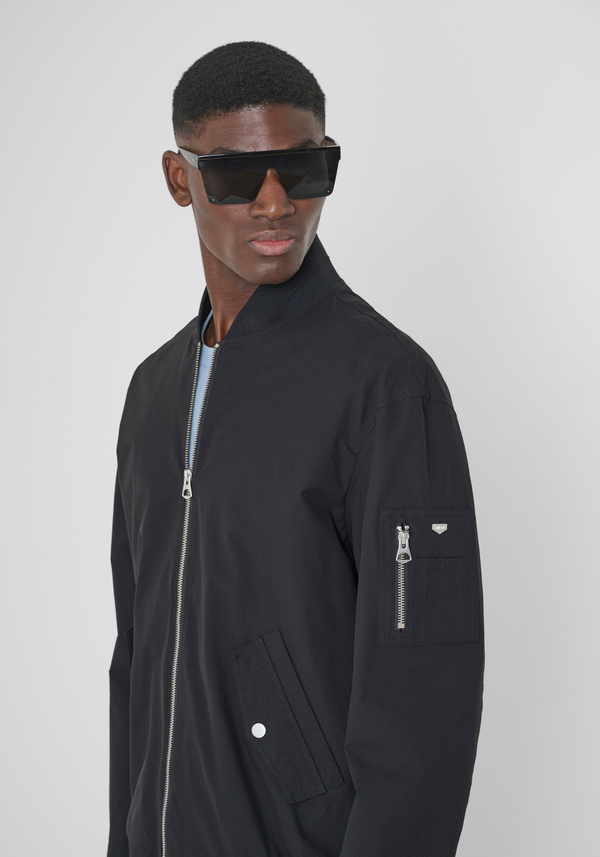 GIUBBOTTO REGULAR FIT IN TESSUTO RIBSTOP CON LOGO IN METALLO - Antony Morato Online Shop