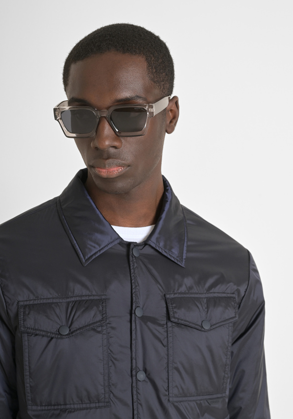REGULAR FIT SHIOZE NYLON JACKET WITH RUBBERISED LOGO PLAQUE - Antony Morato Online Shop