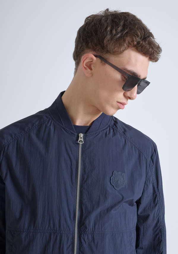 REGULAR FIT SHIOZE NYLON JACKET WITH TIGER PATCH - Antony Morato Online Shop