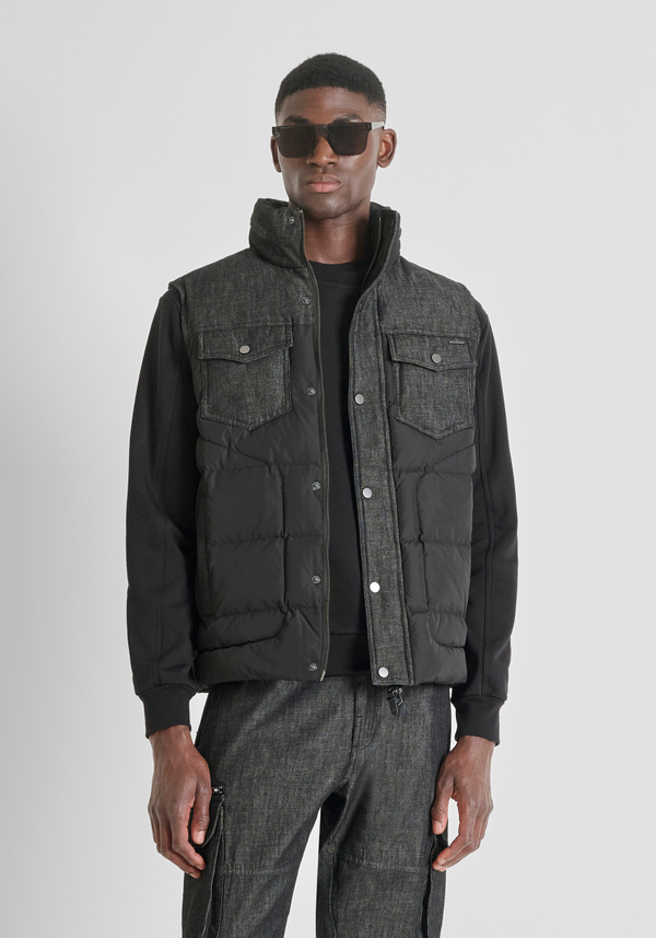 REGULAR FIT SLEEVELESS JACKET IN LIGHTWEIGHT FABRIC - Antony Morato Online Shop