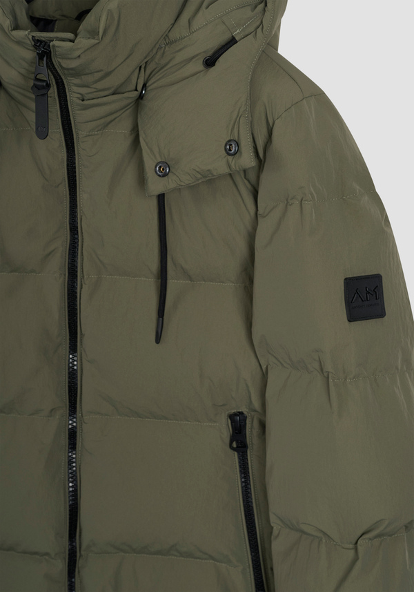 RELAXED FIT DOWN JACKET IN TEXTURED FABRIC WITH DUPONT SORONA ECO-PADDING - Antony Morato Online Shop