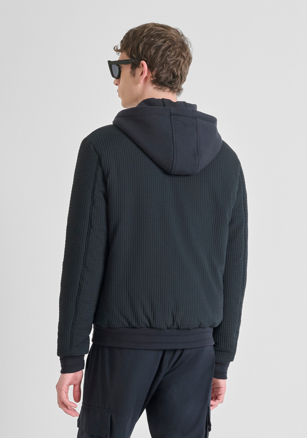 BOMBER COUPE REGULAR EN TISSU TECHNIQUE DOBBY AVEC REMBOURRAGE SYNTHÉTIQUE - Antony Morato Online Shop
