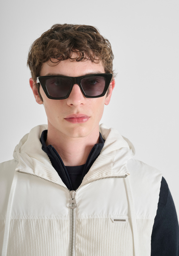 REGULAR FIT WESTE MIT DUPONT SORONA ÖKO-POLSTERUNG DUPONT SORONA - Antony Morato Online Shop