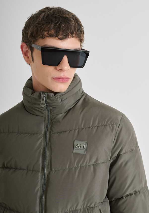 REGULAR FIT DOWN JACKET IN TECHNICAL FABRIC WITH DUPONT SORONA PADDING AND LOGO PATCH - Antony Morato Online Shop