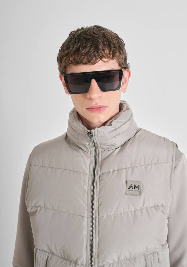 REGULAR FIT DOWN JACKET IN TECHNICAL FABRIC WITH DUPONT SORONA PADDING AND LOGO PATCH - Antony Morato Online Shop