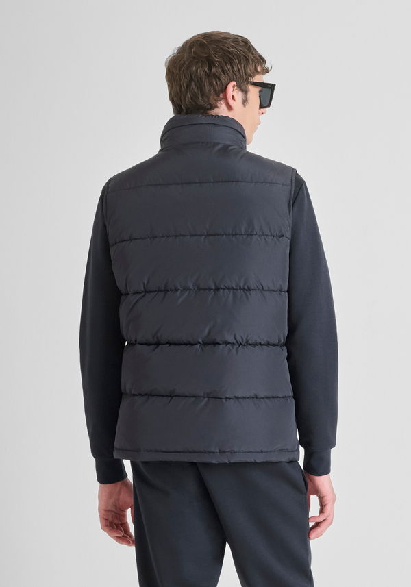 REGULAR FIT DAUNENJACKE AUS TECHNISCHEM GEWEBE MIT DUPONT SORONA FÜLLUNG UND LOGO-PATCH - Antony Morato Online Shop