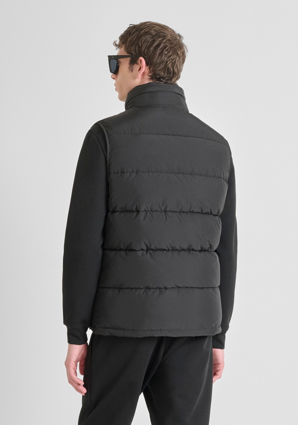 REGULAR FIT DOWN JACKET IN TECHNICAL FABRIC WITH DUPONT SORONA PADDING AND LOGO PATCH - Antony Morato Online Shop