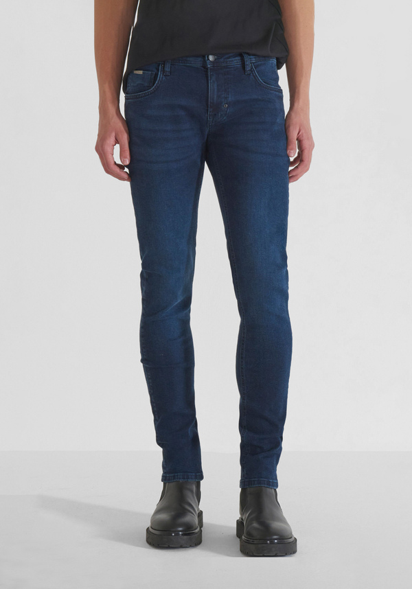 "OZZY" TAPERED FIT BLUE DENIM JEANS - Antony Morato Online Shop