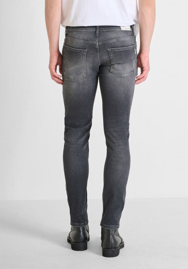 JEANS TAPERED FIT "OZZY" IN DENIM ELASTICO NERO - Antony Morato Online Shop