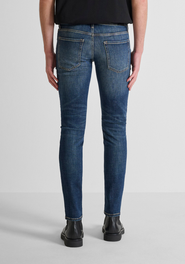 "OZZY" TAPERED FIT JEANS IN FADED STRETCH DENIM - Antony Morato Online Shop