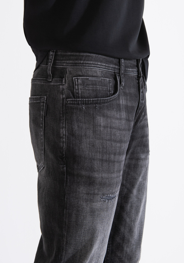 SUPER SKINNY FIT "MERCURY" JEANS IN BLACK VINTAGE-EFFECT DENIM - Antony Morato Online Shop