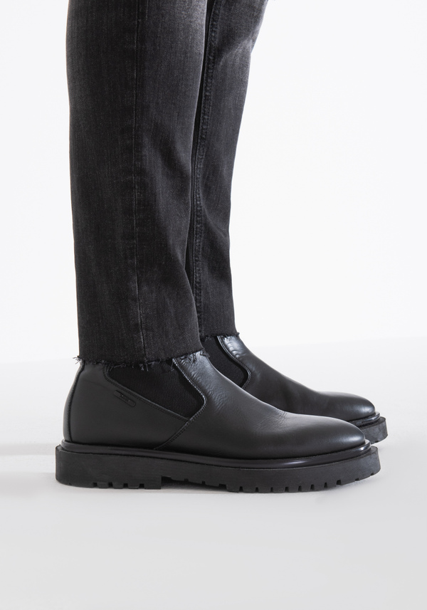 SUPER SKINNY FIT "MERCURY" JEANS IN BLACK VINTAGE-EFFECT DENIM - Antony Morato Online Shop