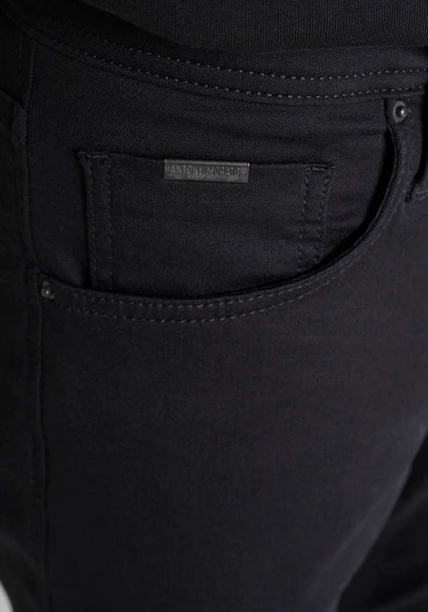 "KURT" COMFORT TAPERED FIT BLACK DENIM JEANS - Antony Morato Online Shop