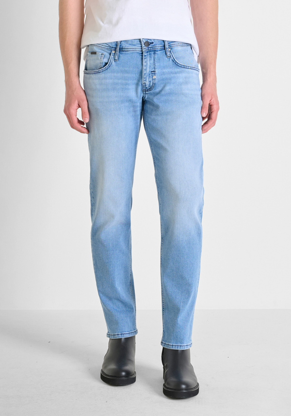 "KURT" COMFORT TAPERED FIT BLUE DENIM JEANS - Antony Morato Online Shop