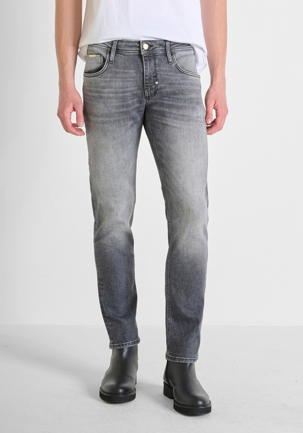 JEANS COMFORT TAPERED FIT "KURT" IN GOLD LINE DENIM - Antony Morato Online Shop
