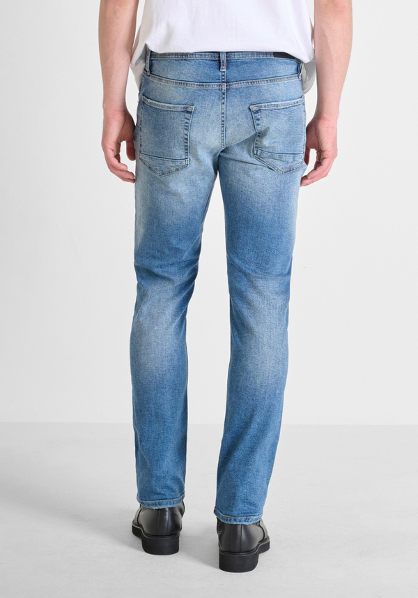JEANS COMFORT TAPERED FIT „KURT“ AUS DENIM - Antony Morato Online Shop
